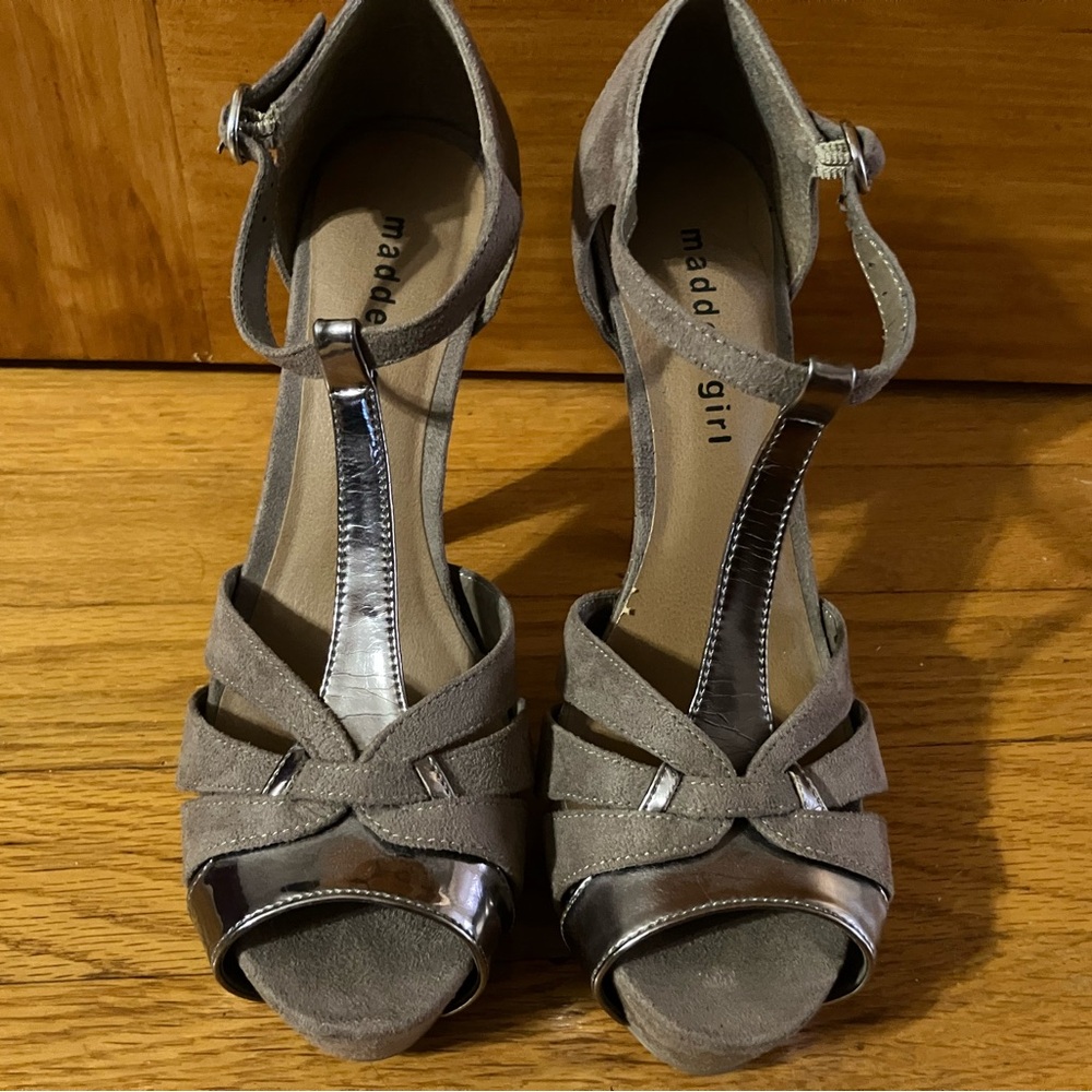 Madden Girl Hopeee Taupe Suede T-Strap Heels Pumps
